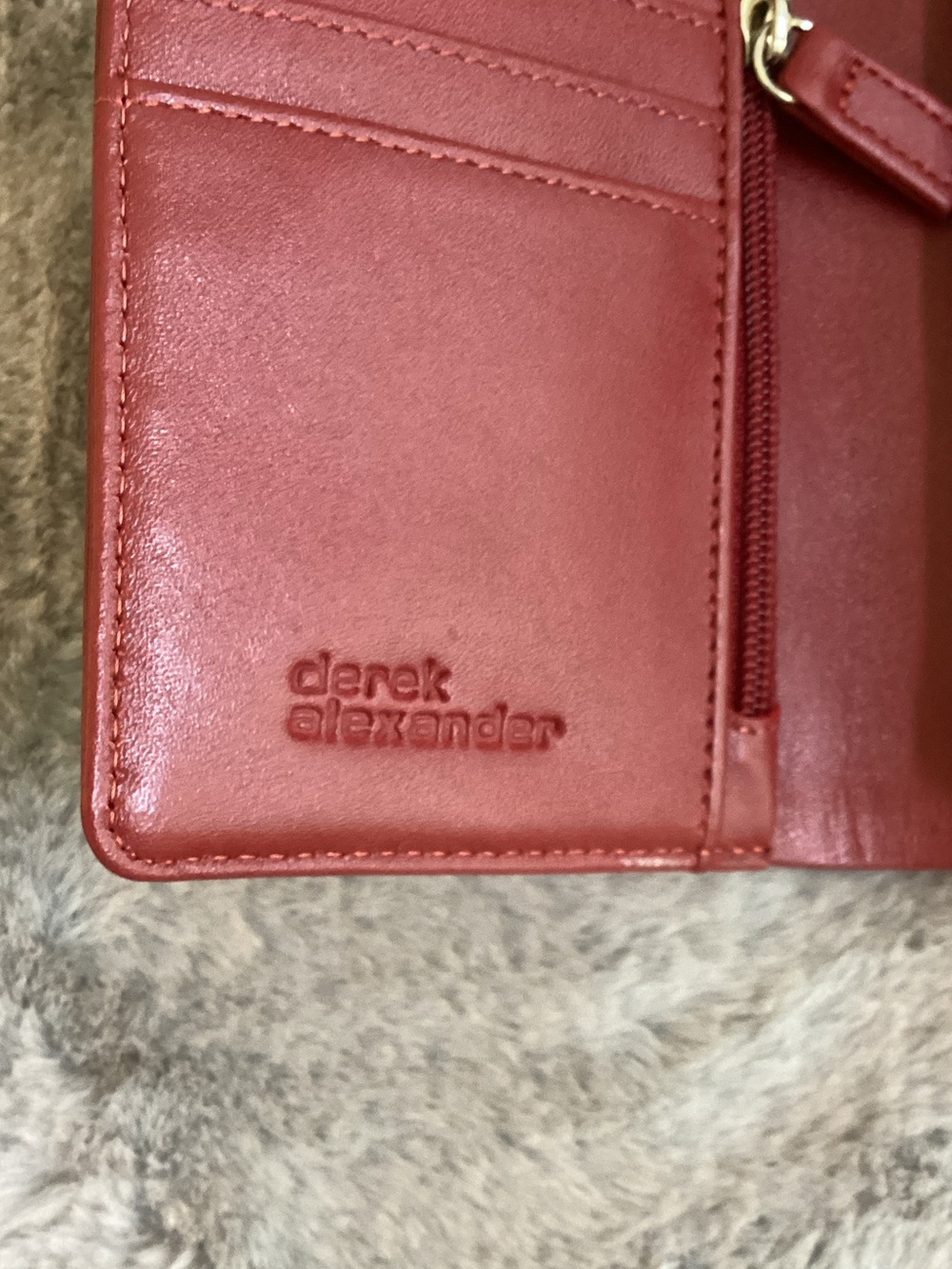 Compact Red Leather Wallet - Picture 3 of 9
